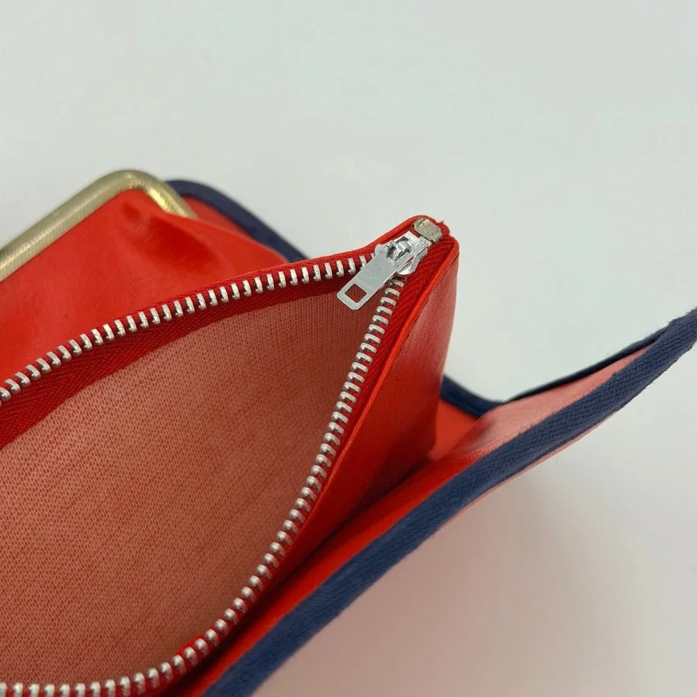 Disney‎ Clutch Wallet Women OS Red Vintage Minnie Pluto Disney Parks Exclusive